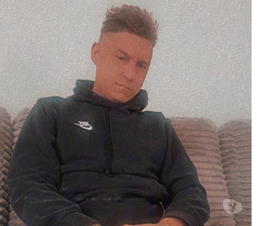 Gay Charleroi Charleroi-Centrum - Photos Vivastreet Passif masculin cherche actif masculin