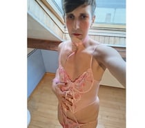 Salope soumise à défoncer!