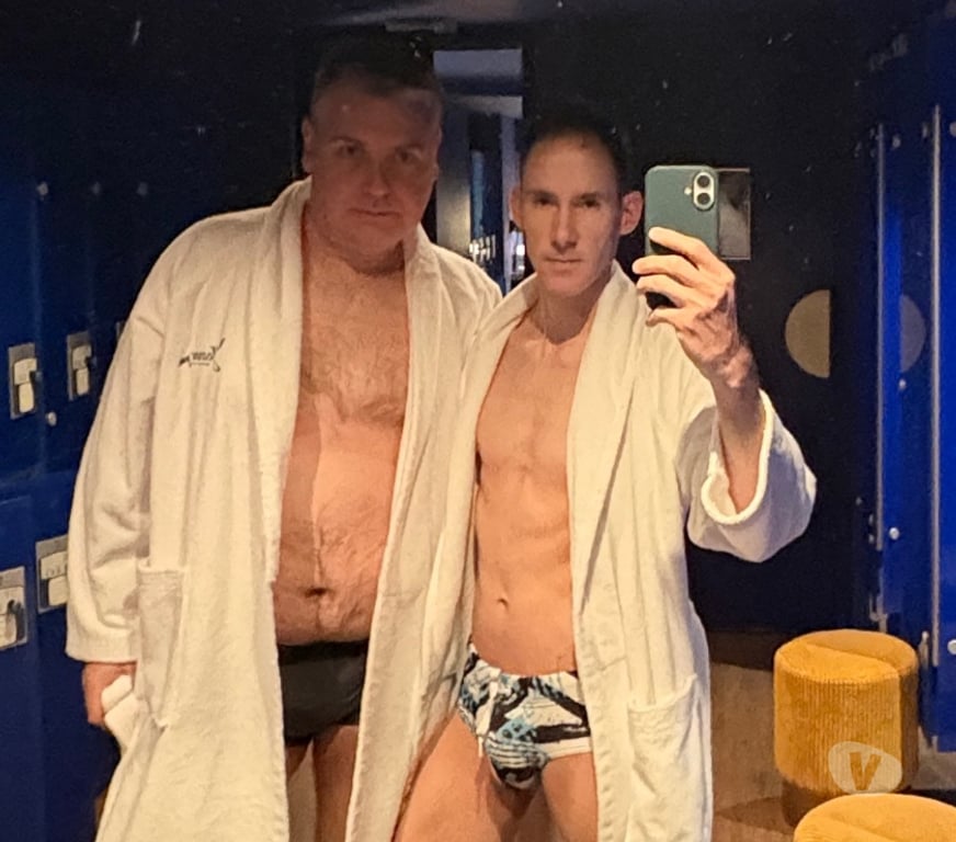 Gay Charleroi Charleroi-Centrum - Photos Vivastreet Passif 39 et un actif 38 cherchent trio