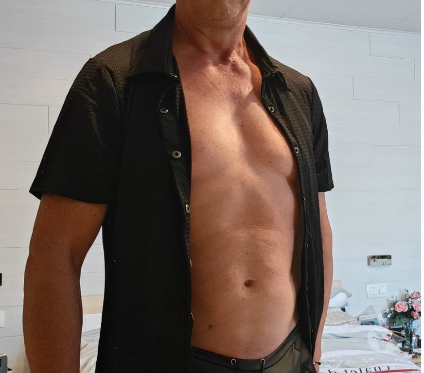 exhib Arlon Bonnert - Photos Vivastreet Recherche une complice discrète libre en journée