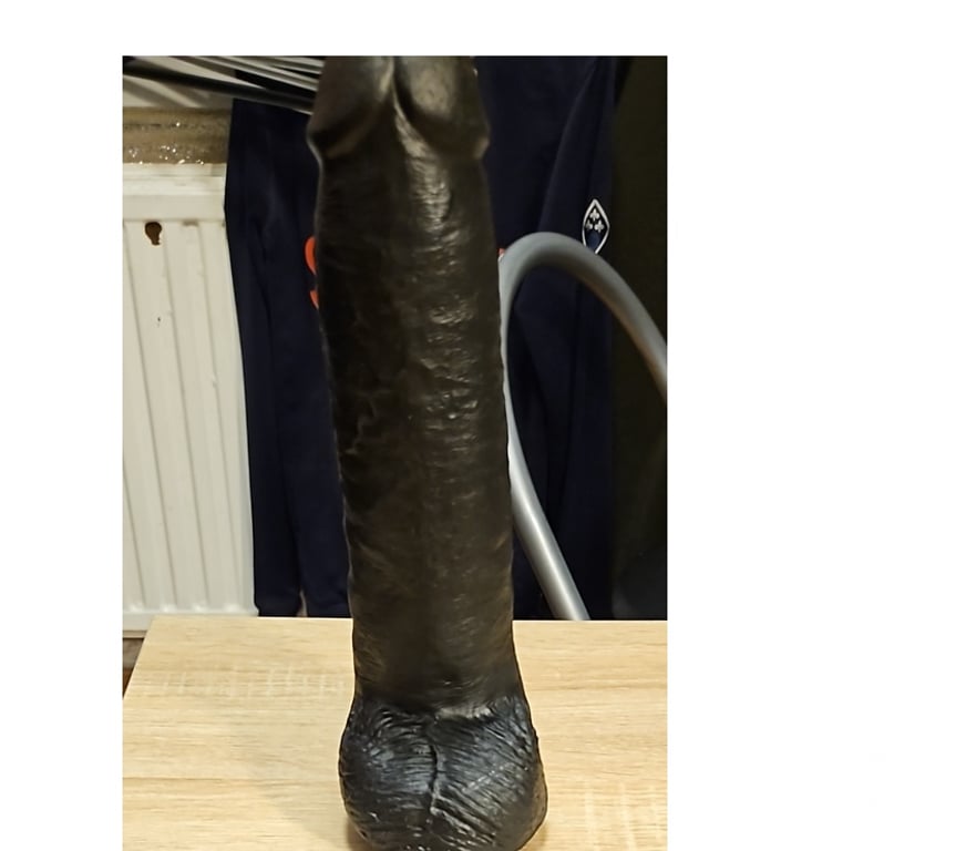 Gay Tournai Tournai-Centrum - Photos Vivastreet Petite chienne soumise a gode de 27x6.5cm