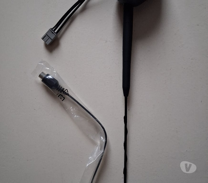 Pièces et services auto Ans Loncin - Photos Vivastreet Antenne radio pour auto