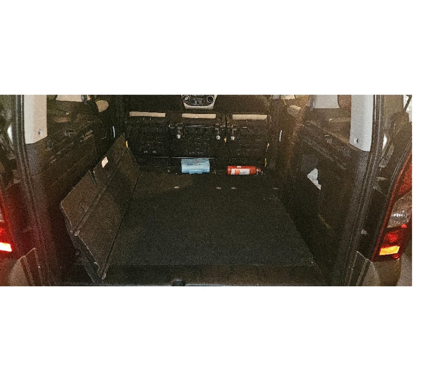 Gay Ans Ans-Centrum - Photos Vivastreet CHIENNE DISPONIBLE MAINTENANT