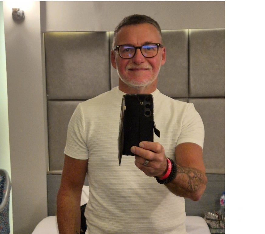 Gay Laeken - Photos Vivastreet Cherche rebeu actif