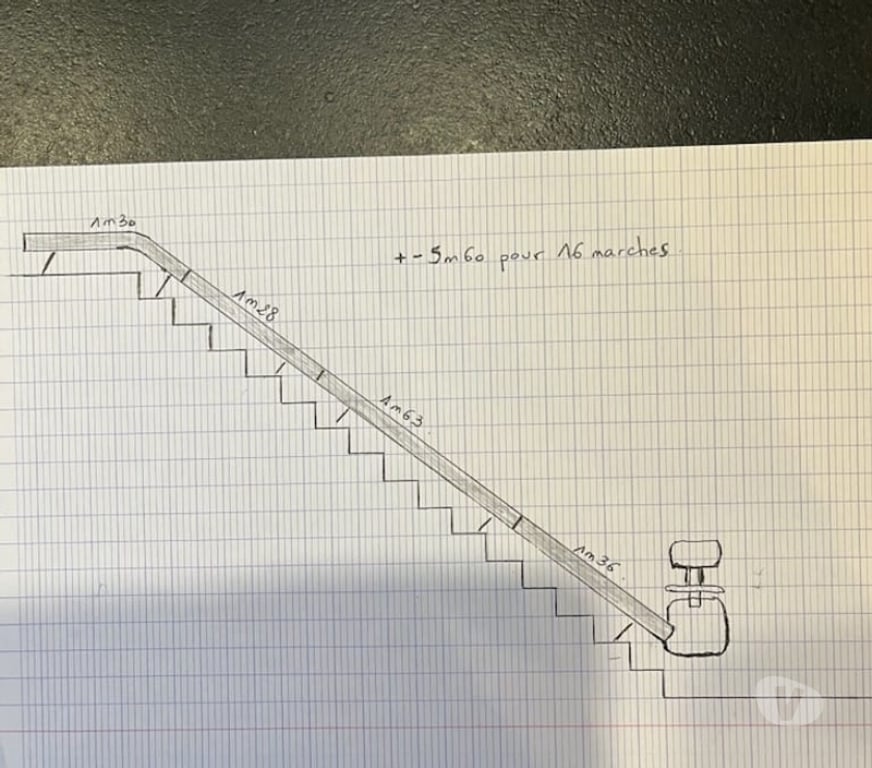 Meubles & Décoration Virton Saint-Mard - Photos Vivastreet MONTE-ESCALIER CURVEO