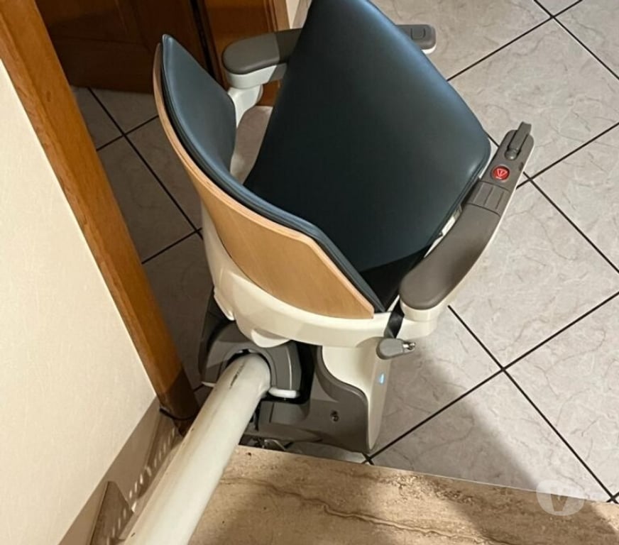 Meubles & Décoration Virton Saint-Mard - Photos Vivastreet MONTE-ESCALIER CURVEO