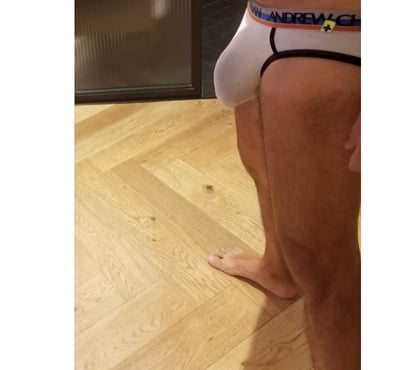 Escorts gay Cuesmes Mons - Photos Vivastreet Rencontre pour les hommes de 45 ans jusque 75 ans