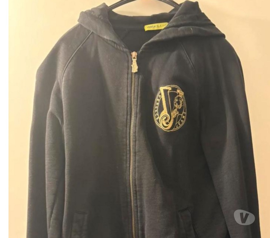 Vêtements occasion Bruxelles (Brussels) Bruxelles-Centrum - Photos Vivastreet Vêtement à vendre du S et du M