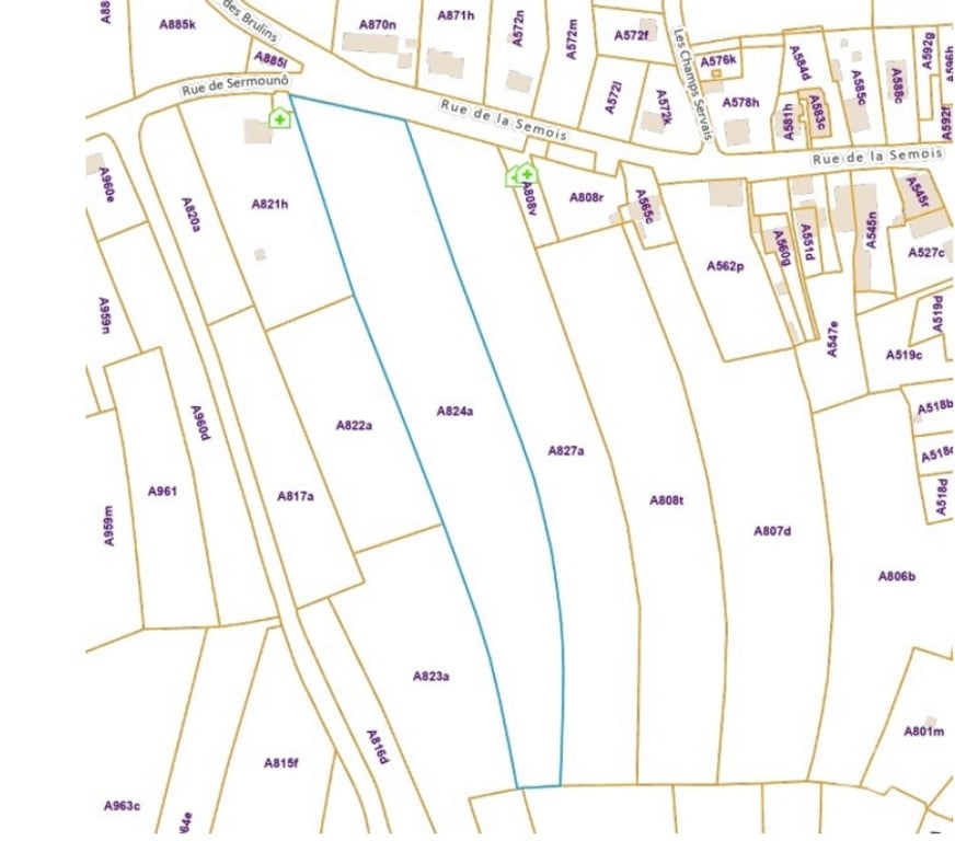 Terrains à vendre Bouillon Dohan - Photos Vivastreet Les Hayons : grand terrain de plus d'un hectare