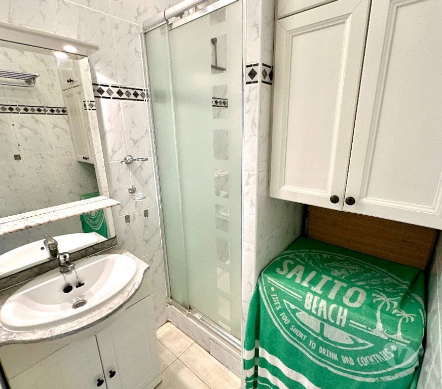 Location vacances Blankenberge - Photos Vivastreet CHARMANT Appartement accès direct à la plage