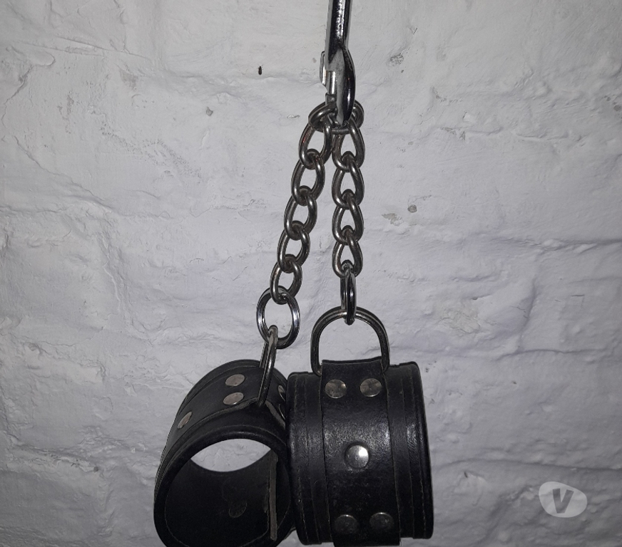 Gay Hastière Hastière-Centrum - Photos Vivastreet Je mets mon soumis à votre disposition