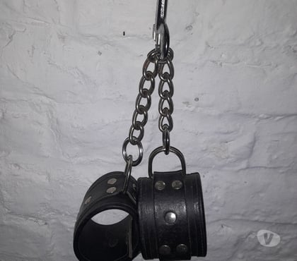 Rencontre gay Hastière-Centrum Hastière - Photos Vivastreet Je mets mon soumis à votre disposition