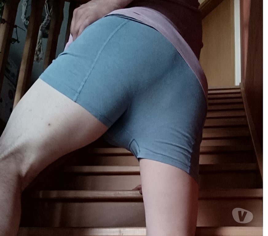 Gay Enines - Photos Vivastreet Tu me rejoins gérer mon petit cul? J'ai chaud