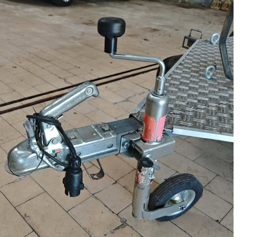 Pièces et services moto Verviers Heusy - Photos Vivastreet remorque moto en très bon état