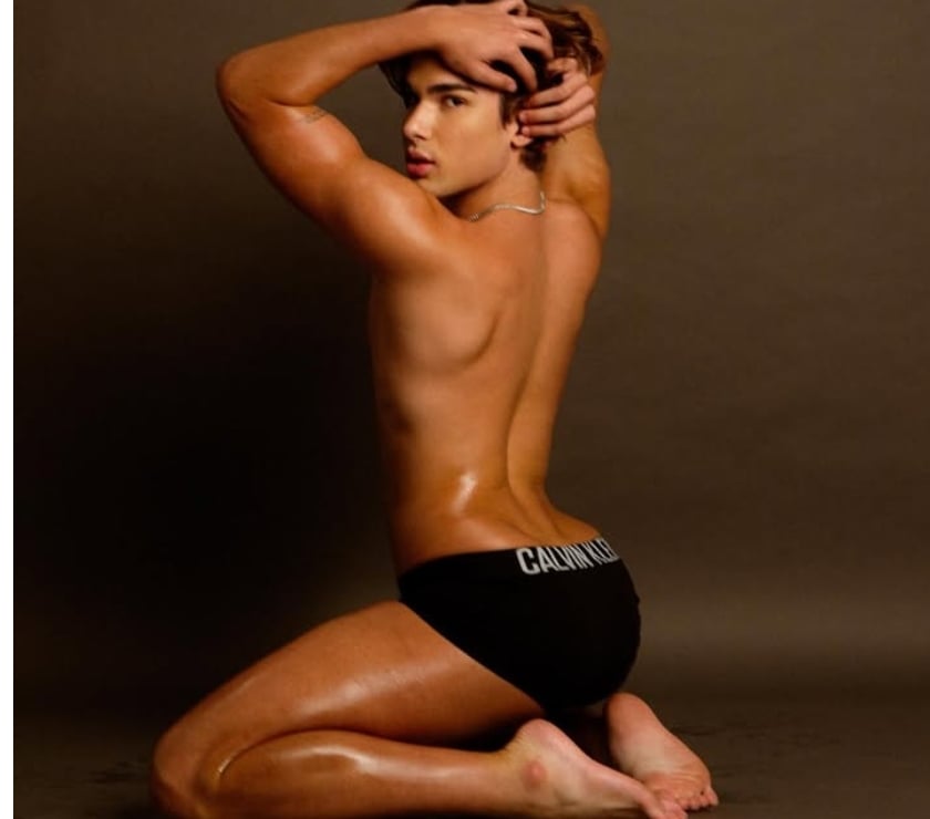 Black cherche trans, hétéro curieux mignon ou minet