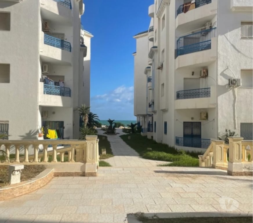 exhib Bruxelles (Brussels) Bruxelles-Centrum - Photos Vivastreet Homme seul invite couple ou femme en Tunisie