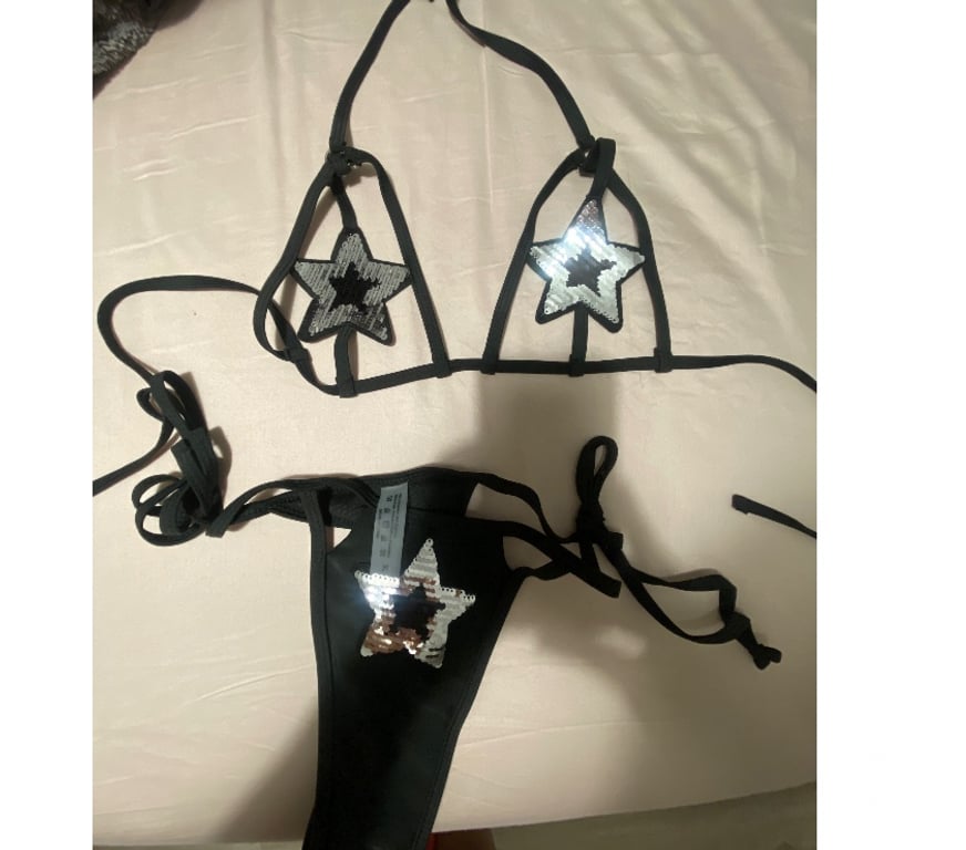 Vêtements occasion Mons Cuesme - Photos Vivastreet Bikini string noir