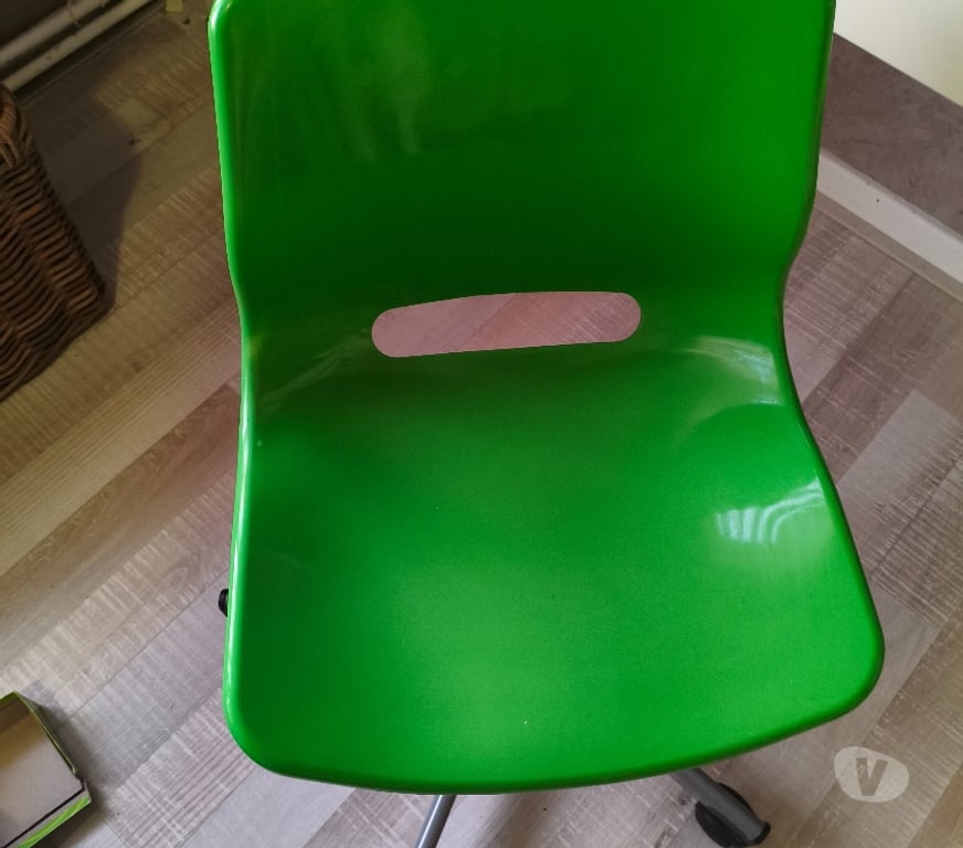 Meubles & Décoration Crisnée - Photos Vivastreet Espace de travail-bureau. Comme neuf