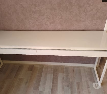 Meubles & Décoration - Photos Vivastreet Espace de travail-bureau. Comme neuf