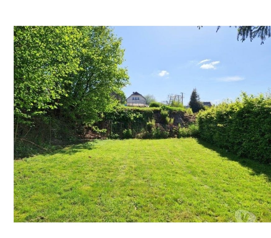 Annonce maison Paliseul Paliseul-Centrum - Photos Vivastreet Paliseul : maison mitoyenne, 4ch, beau jardin.