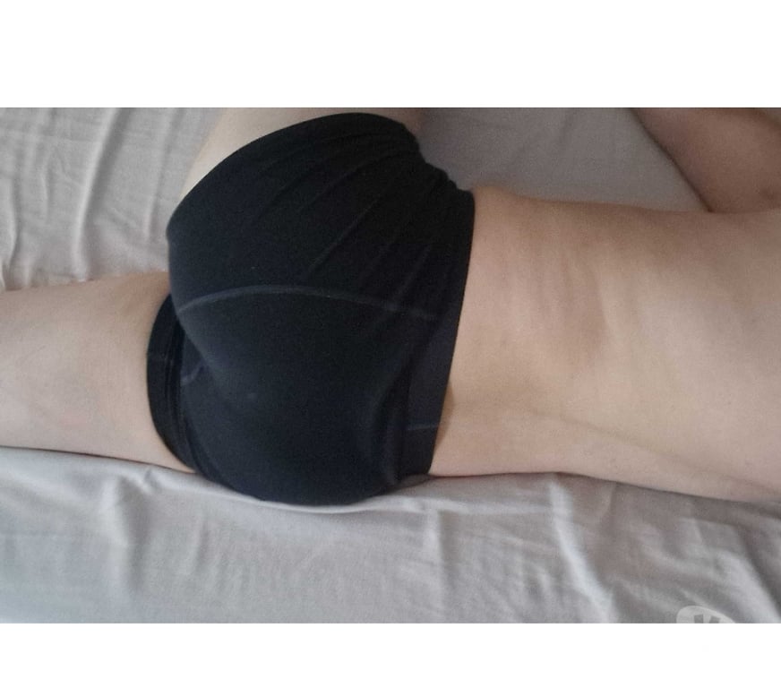 Gay Schaerbeek - Photos Vivastreet Soumis 31 ans pour Maître régulier