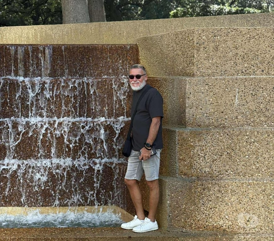 Gay Laeken - Photos Vivastreet Cherche rebeu actif