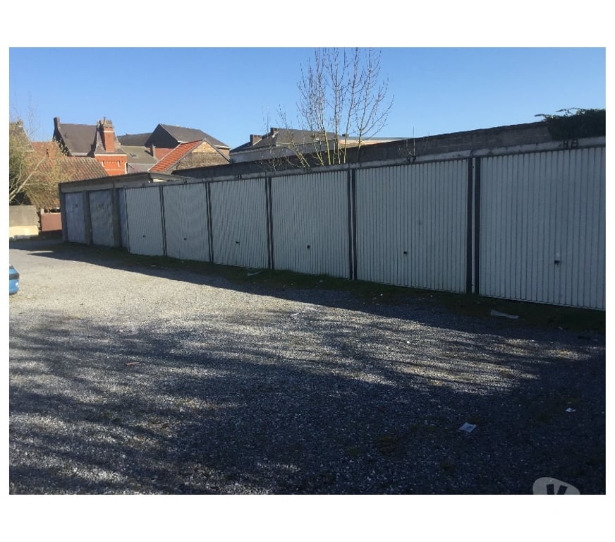 Vente parking Gilly Gilly-Centrum - Photos Vivastreet 23 garages ( box fermés ) à vendre