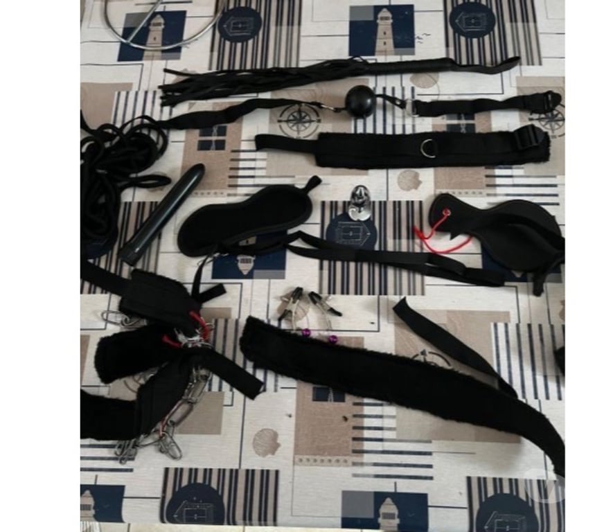 Gay Mettet Ermeton-sur-Biert - Photos Vivastreet Qui veut me baiser? Suis une salope