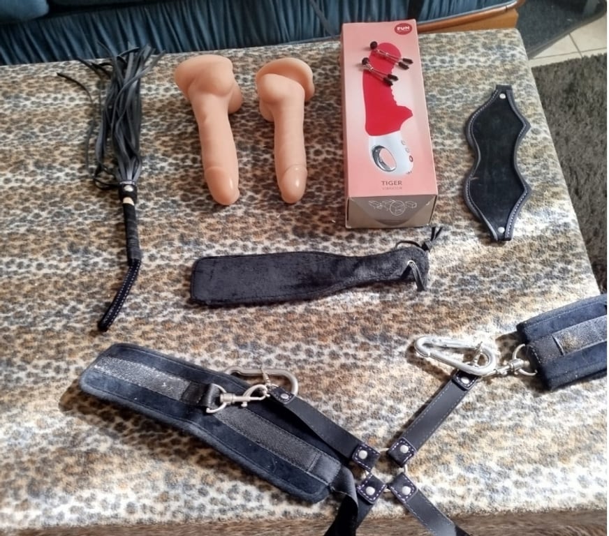 exhib Braine-l'Alleud Braine-l'Alleud-Centrum - Photos Vivastreet je suis un papy et non vénal