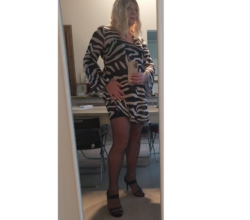 Gay Waterloo - Photos Vivastreet jambes douces, fesses rondes et sexes en érection