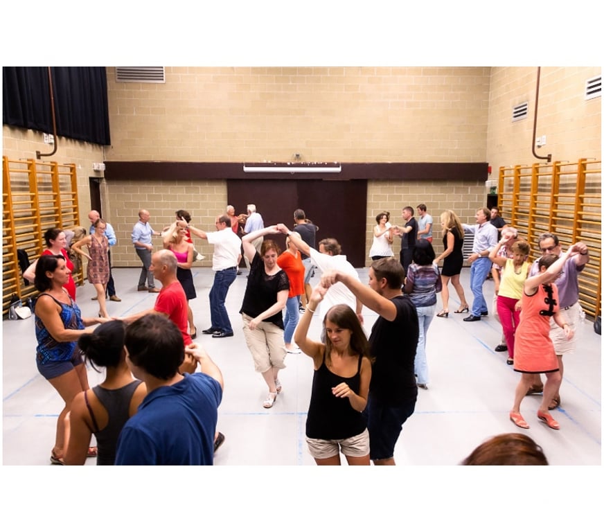 Musique - Théâtre - Danse Braine-l'Alleud Braine-l'Alleud-Centrum - Photos Vivastreet Cours de danse de Rock’n Roll à 4 temps