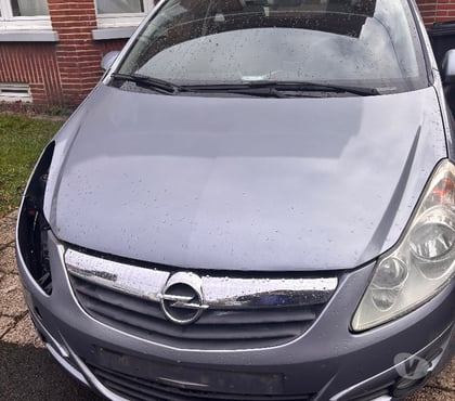 Voitures pour pièces detachées Charleroi-Centrum Charleroi - Photos Vivastreet Opel corsa D 13 cdti 55kw euros 4 à refaire ou pièces