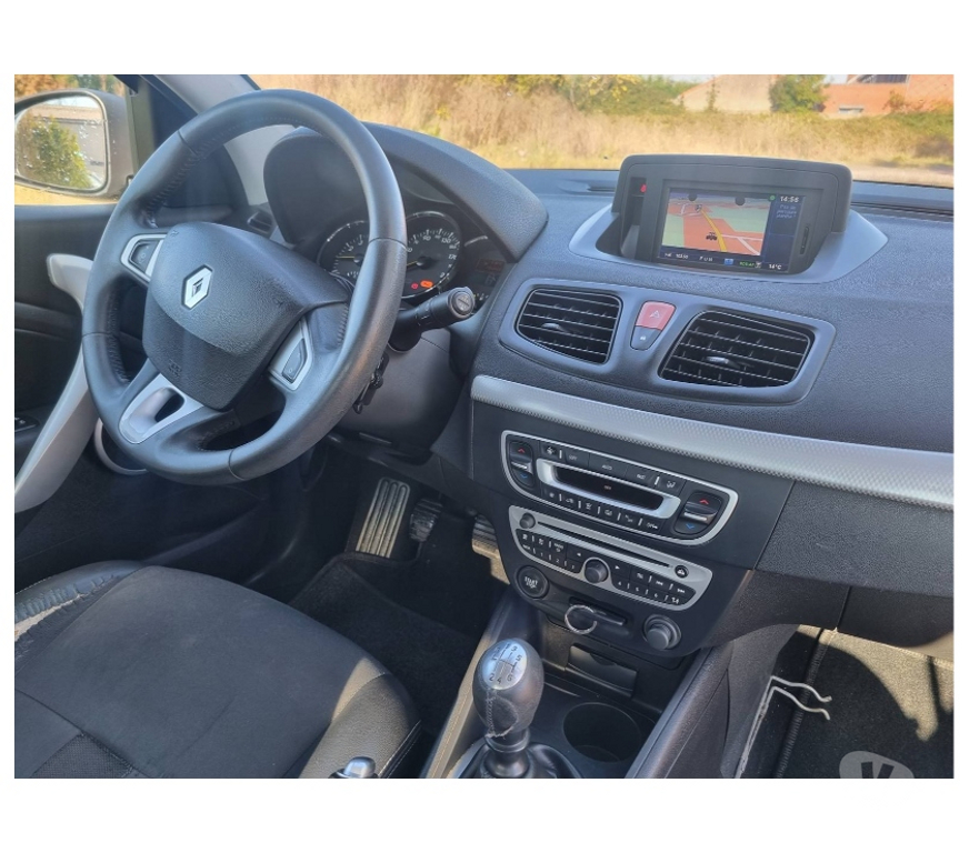 Voiture à vendre Pont-de-Loup - Photos Vivastreet Renault Fluence 1.5dci 105cv Cuir Gps Airco Cruise jante alu