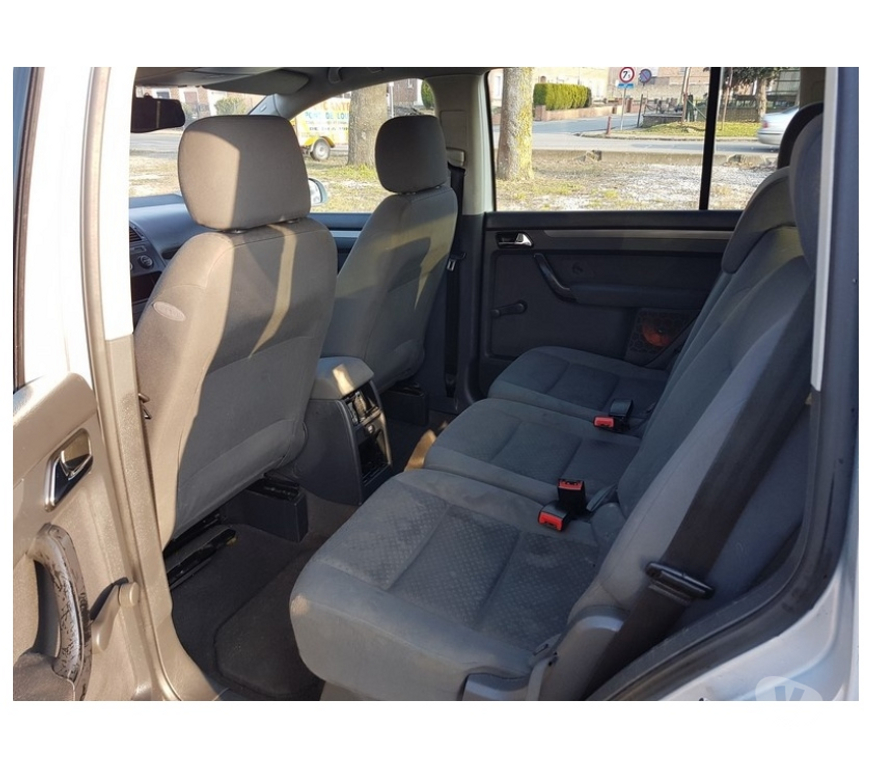 Voiture à vendre Pont-de-Loup - Photos Vivastreet Vw touran 7places 1.9tdi 105cv Airco.