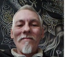 Je cherche une femme chaude .