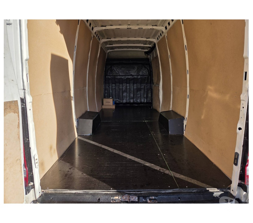 Véhicules commerciaux & utilitaires d'occasion Pont-de-Loup - Photos Vivastreet Iveco Daily 2017 L5h3 2.3D 115cv 85kw euro6, Gps, Airco...