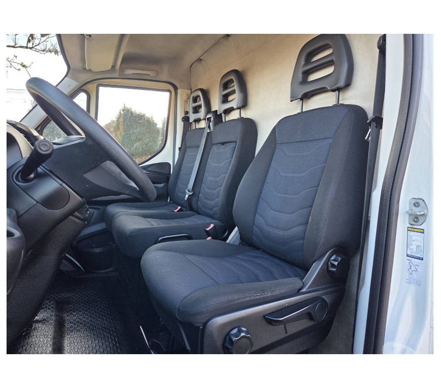 Véhicules commerciaux & utilitaires d'occasion Pont-de-Loup - Photos Vivastreet Iveco Daily 2017 L5h3 2.3D 115cv 85kw euro6, Gps, Airco...
