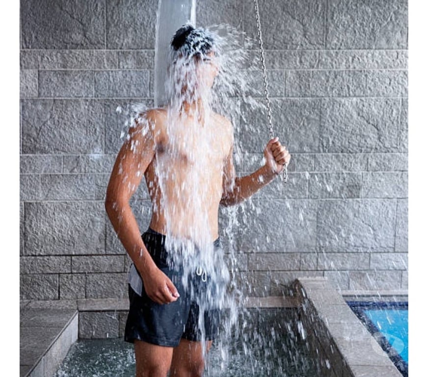 Gay Schaerbeek - Photos Vivastreet Après le sport et la douche, viens !