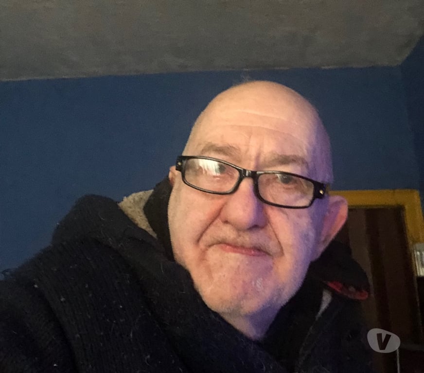 exhib Ath Ath-Centrum - Photos Vivastreet Ch f medecin ou infirmière ou f hypnotiseuse lire