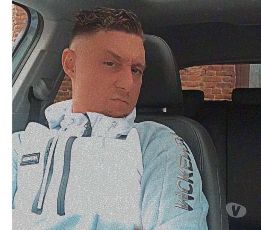 Gay Charleroi Charleroi-Centrum - Photos Vivastreet Passif masculin , pour actif masculin