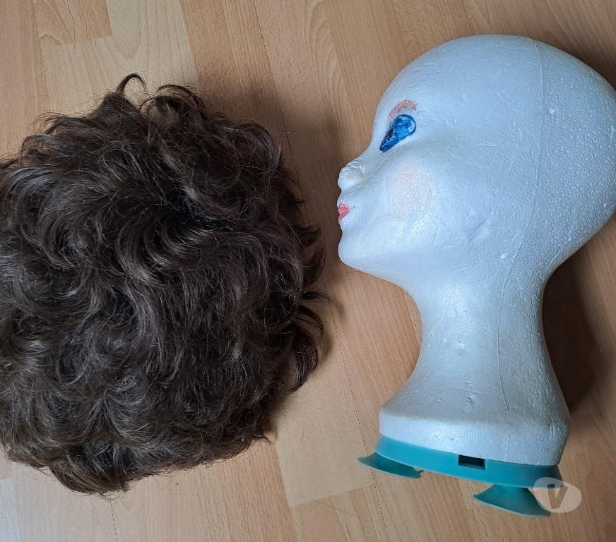 Beauté - santé Gilly Gilly-Centrum - Photos Vivastreet Très belle perruque en cheveux humains