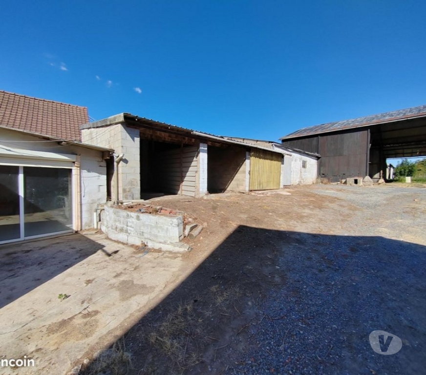 Annonce maison France - Photos Vivastreet Maison traditionnelle avec bâtiments de ferme
