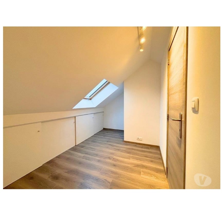 Location appartement Bertrix - Photos Vivastreet Bertrix : bel appartement duplex avec terrasse, 1 chambre.