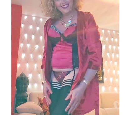 Rencontre gay Liège-Centrum Liège - Photos Vivastreet Belle trans sexy feminine blonde passive recoit now