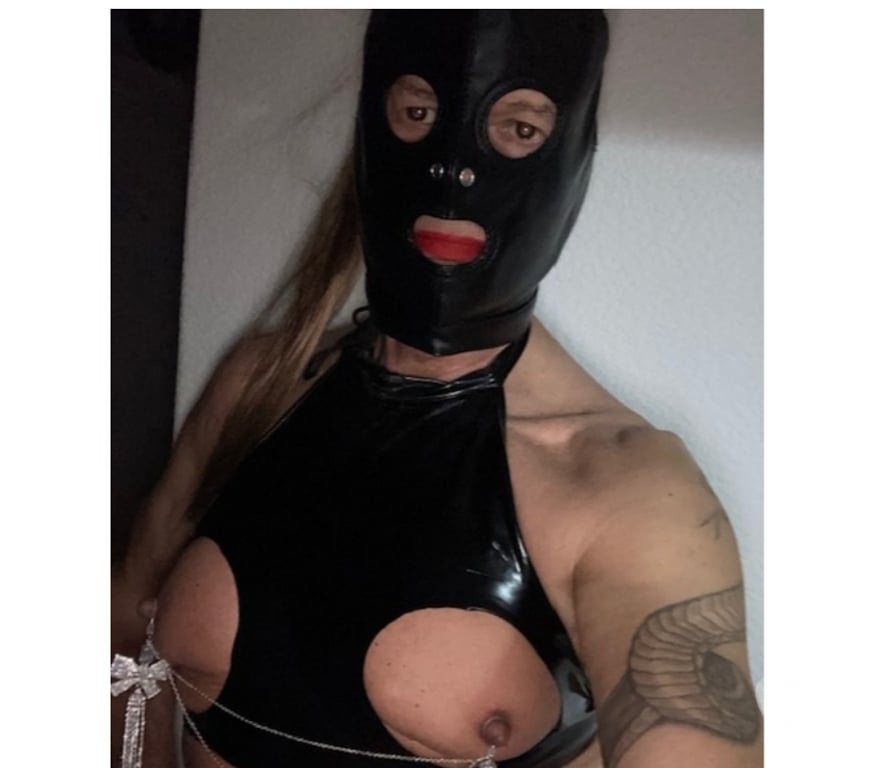 Gay Jette - Photos Vivastreet Dominatrice travestie recherche sa sissy