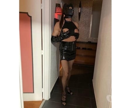 Gay - Photos Vivastreet Dominatrice travestie recherche sa sissy