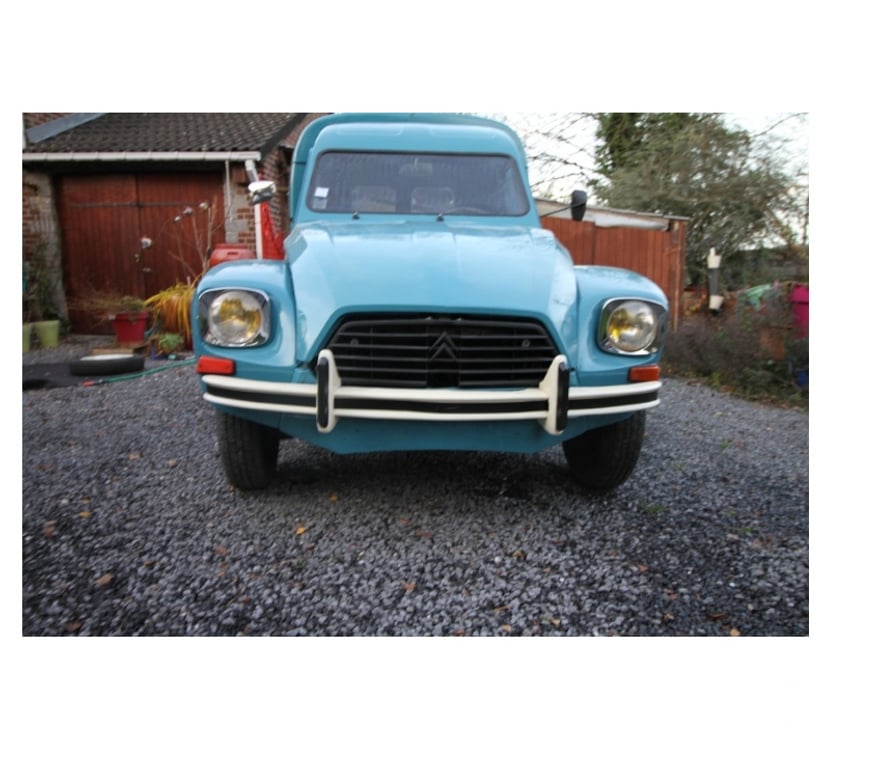 Voitures de collection Ferrières - Photos Vivastreet Citroen Acadiane 1982