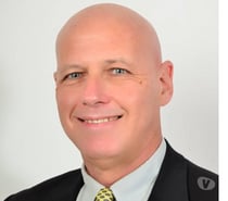 Homme mûr, doux et sensuel cherche une femme libertine.