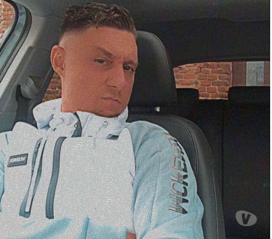 Gay Charleroi Charleroi-Centrum - Photos Vivastreet Passif masculin pour actif masculin