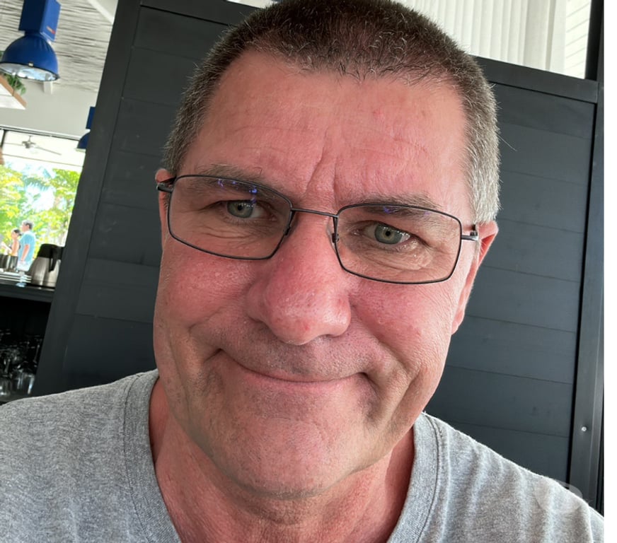 exhib Tournai Tournai-Centrum - Photos Vivastreet Cherche simple accompagnement d'une femme la nuit